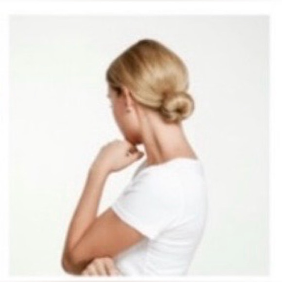 Invisibobble Other - Invisibobble Clicky Bun the Effortless Bun Shaper True Black *Hard to find* New